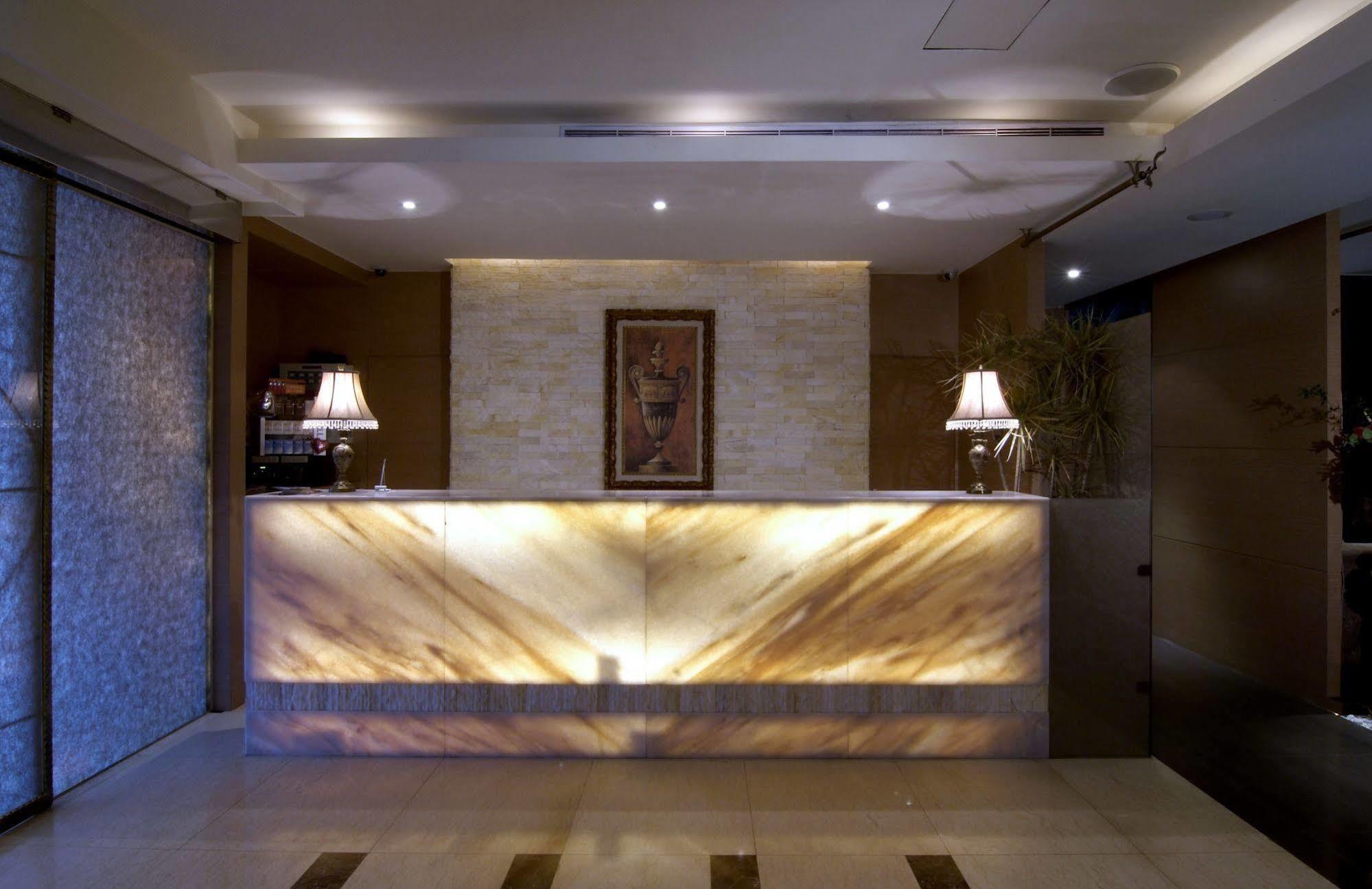 Taipei Lotty Hotel Exterior photo