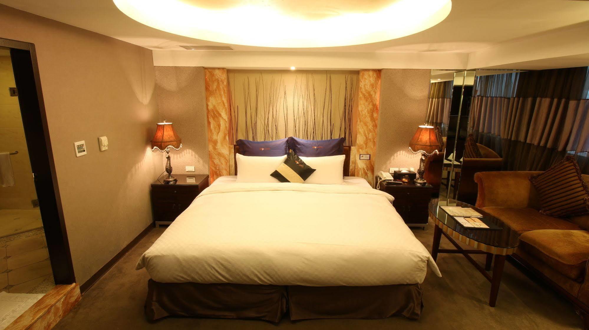 Taipei Lotty Hotel Exterior photo