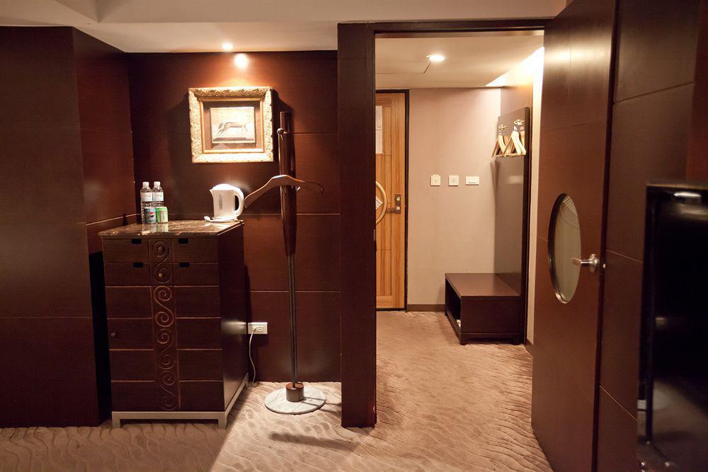 Taipei Lotty Hotel Exterior photo